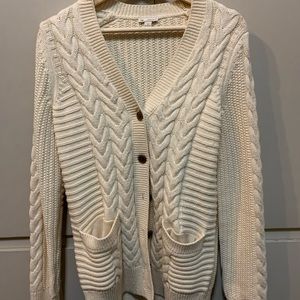 Cardigan sweater